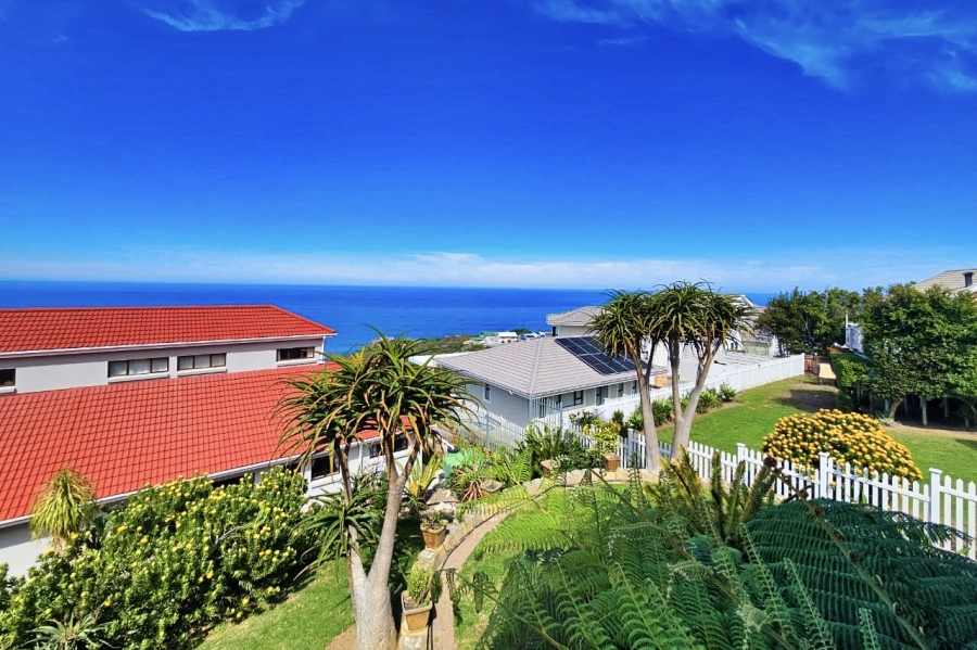 4 Bedroom Property for Sale in Herolds Bay Western Cape